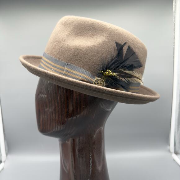 Goorin Bros Wool Fedora Hat Medium Brown Gray Band Feather Accent New with Box - Picture 3 of 10